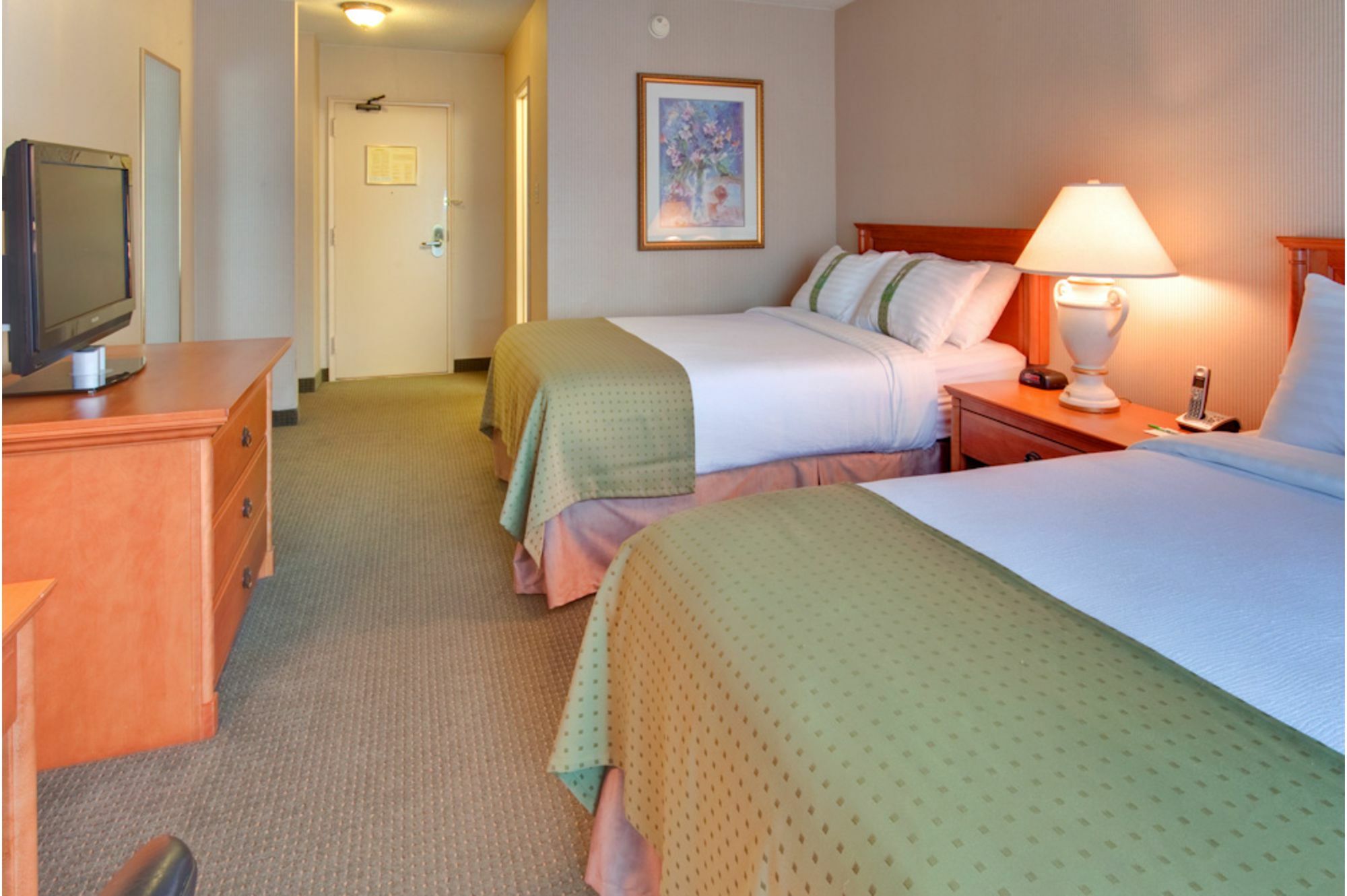 Doubletree By Hilton Kitchener Hotel Екстериор снимка