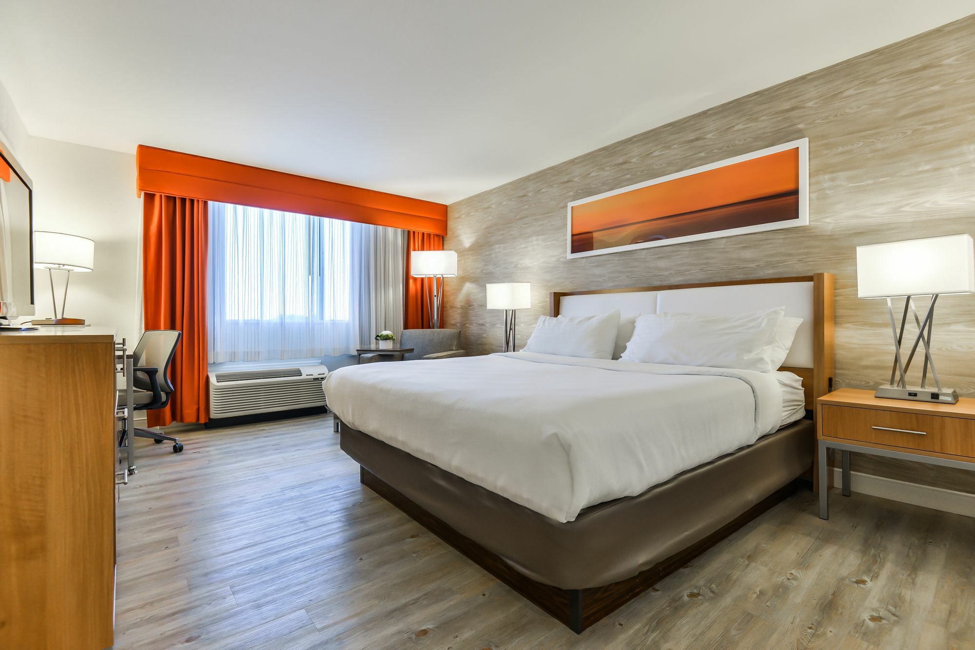 Doubletree By Hilton Kitchener Hotel Екстериор снимка
